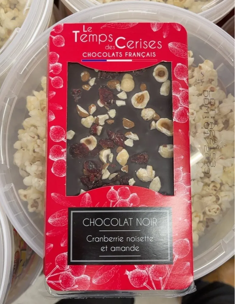 Chocolat Noir Cranberrie noisette et amande