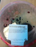 Tarte framboises myrtilles 6 parts