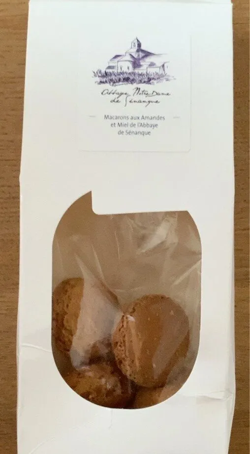 Macarons aux amandes et miel