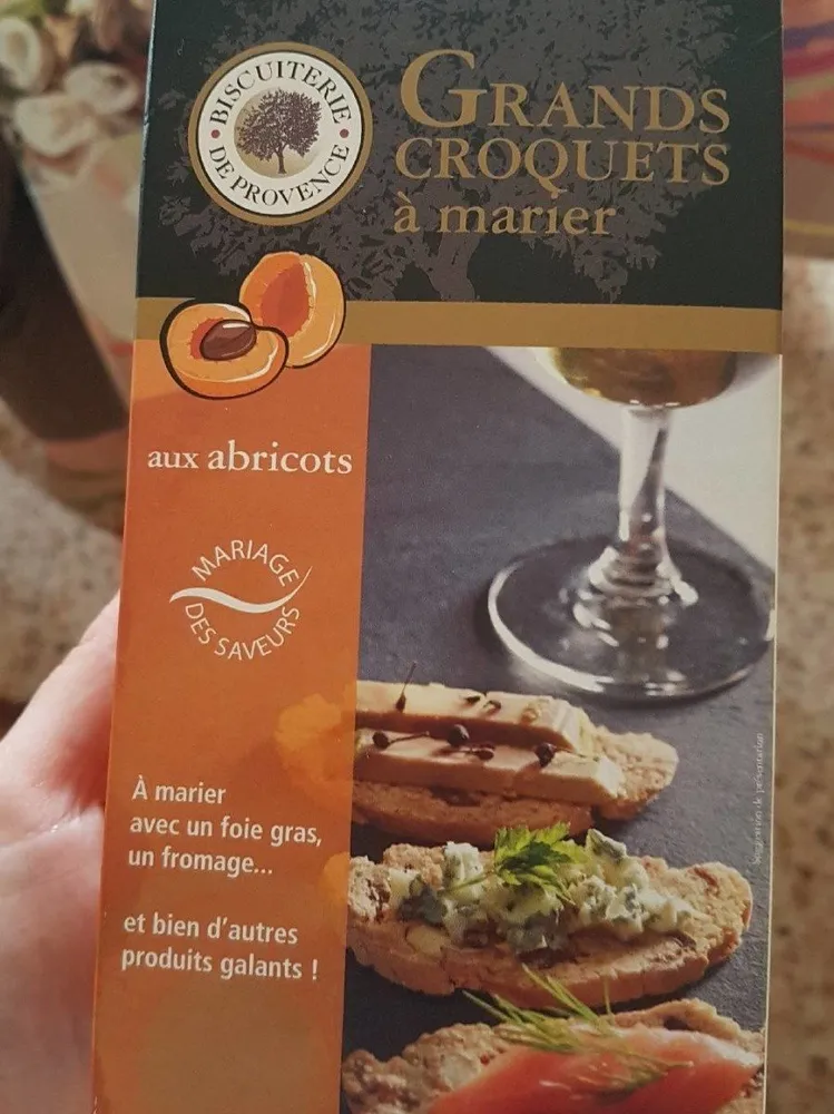 Grands croquets à marier aux abricots