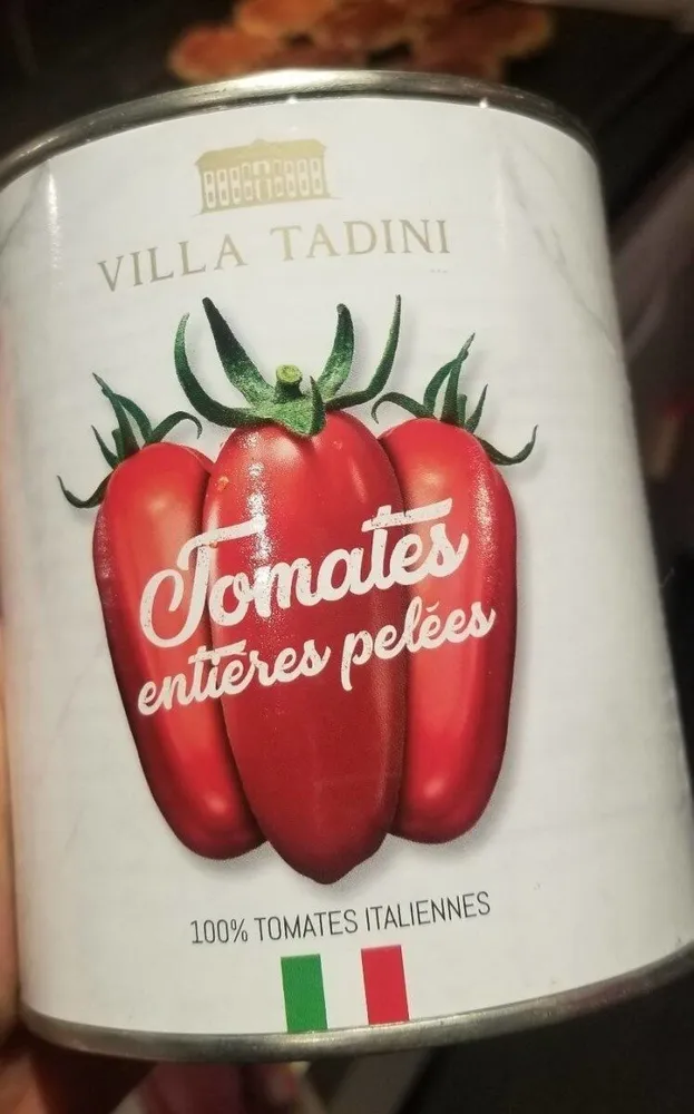 Tomates entières pelées