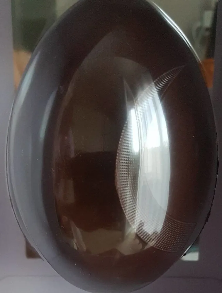 Oeuf praliné noir