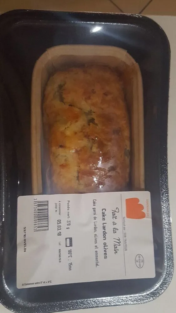 Cake lardon olive