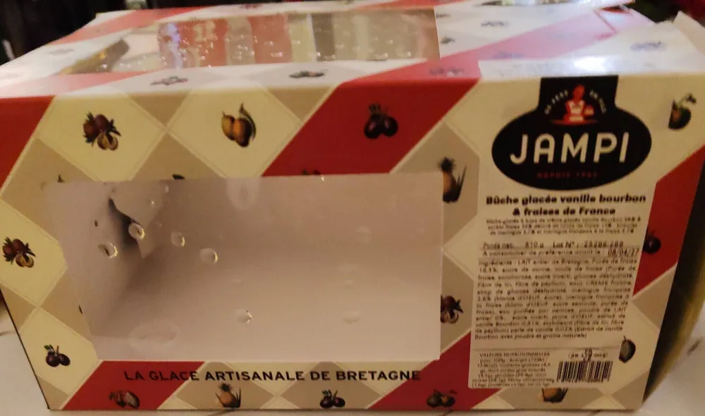 Buche glacée vanille bourbon et fraises de France