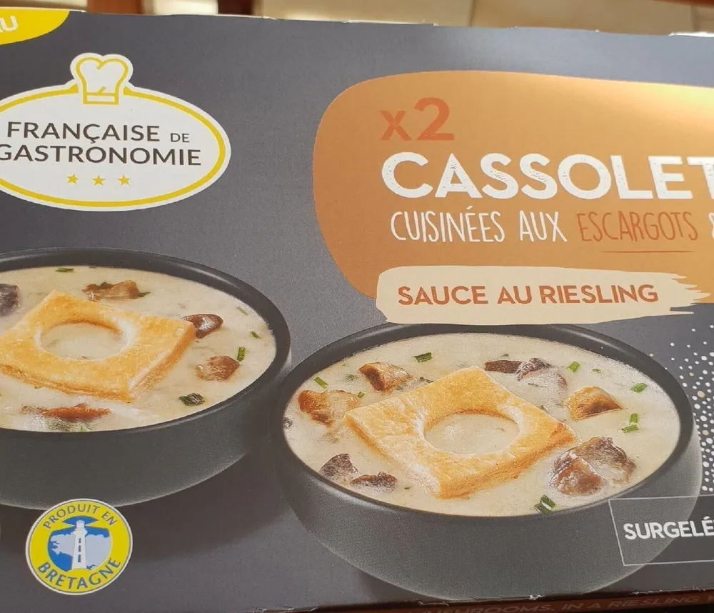 CASSOLETYES AUX ESCARGOTS ET CEPES SAUCE AU RIESLING