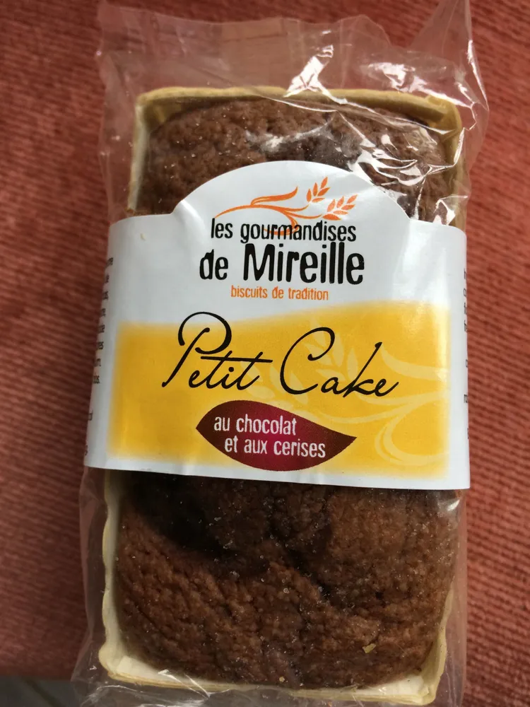 Petit cake au chocolat et cerises