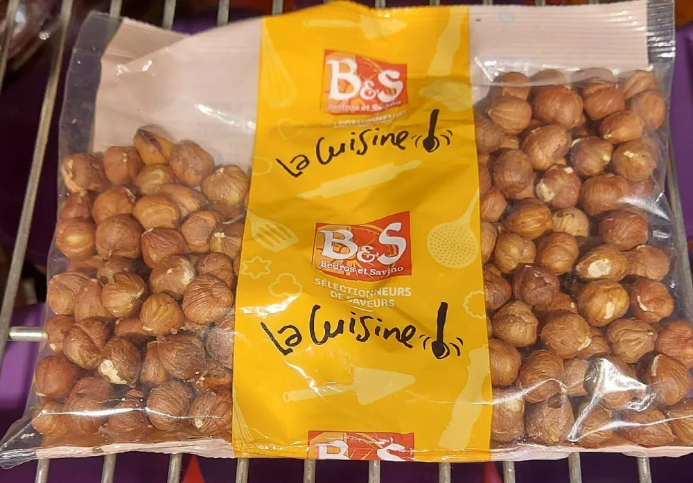 Noisettes crues