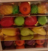 Carré bois fruits pâte d'amande