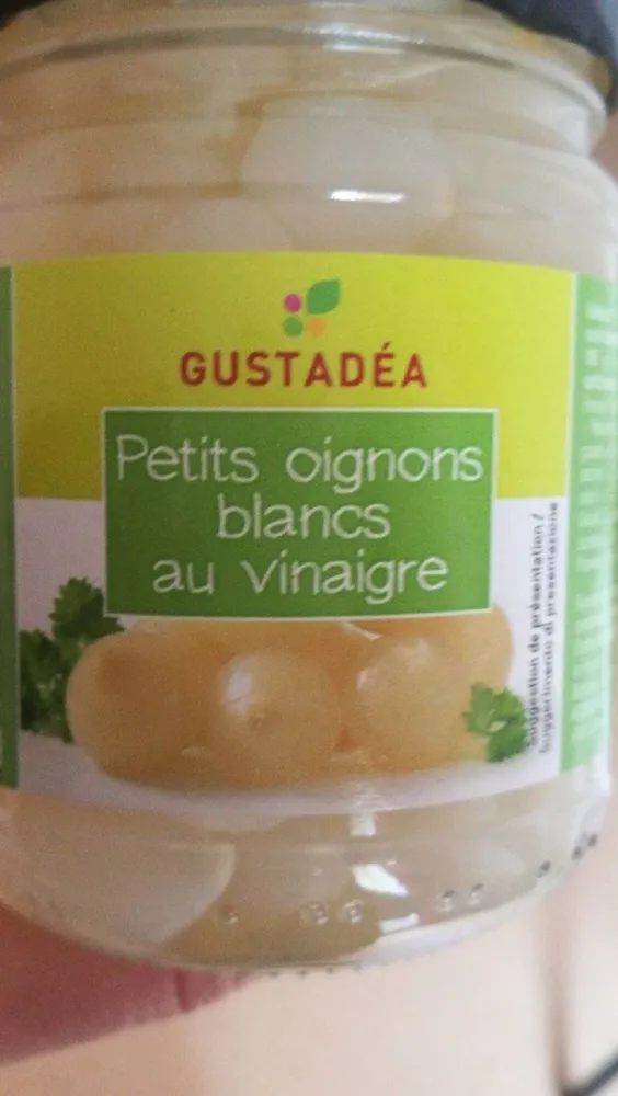 Petits oignons blancs au vinaigre