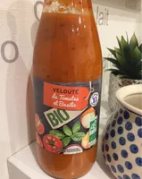 Veloute de tomates et basilic