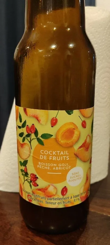 Cocktail de fruits goji, pêche, abricot