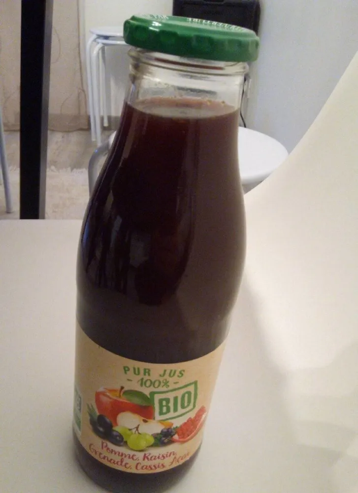 Jus de pomme raisin grenade cassis a açaï