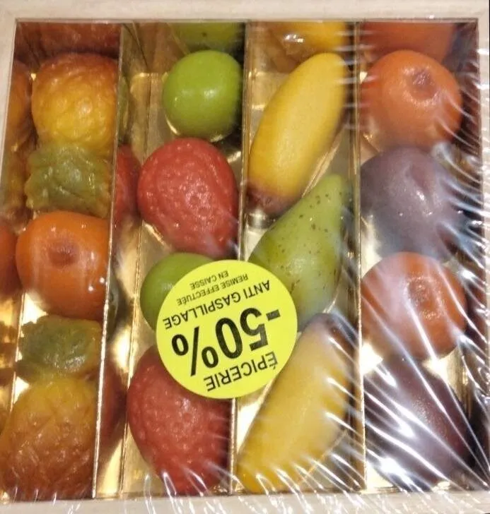 Carré bois fruit pâte d'amande
