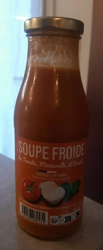 Soupe froide tomate mozzarella et basilic