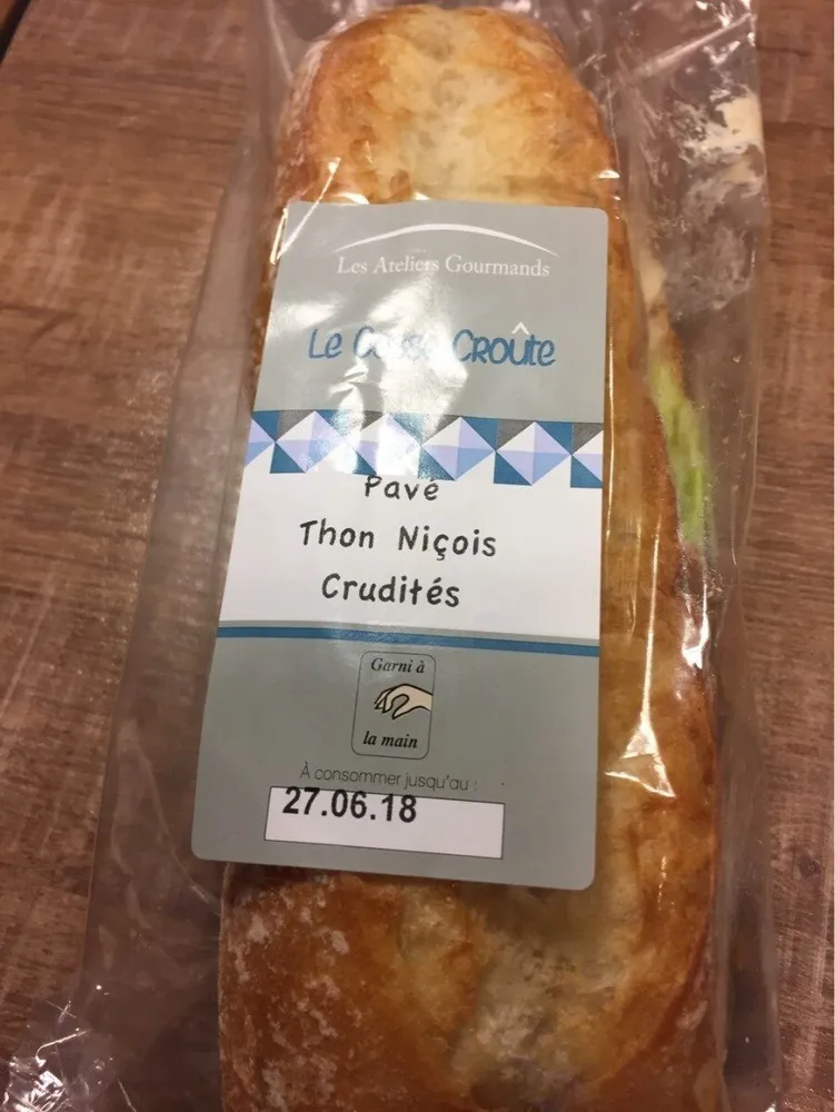 Le casse croute pavé thon nicois crudité