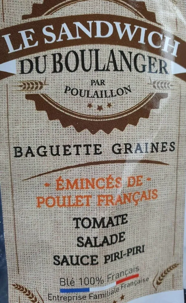 Sandwich émincés de poulet tomate salade sauce piripiri