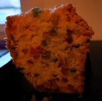 Cake sucré aux fruits confits