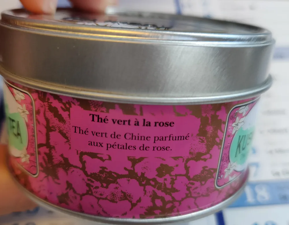 Thé vert à la rose