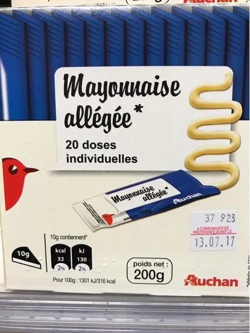 Mayonnaise allégée* à la moutarde de DIJON*allégée de 55% en matières grasses par rapport à une mayonnaise classique