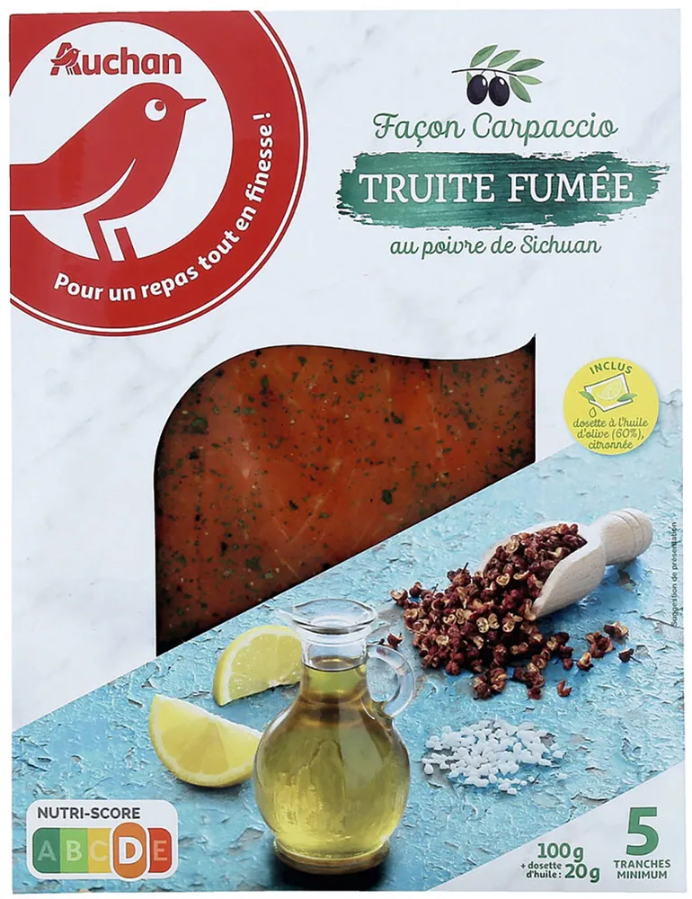 Façon carpaccio - Truite fumée au poivre de SichuanDosette à l'huile d'olive(60%), citronnée à l'intérieur