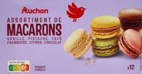 Assortiment de macarons : vanille, pistache, café, framboise, citron, chocolat