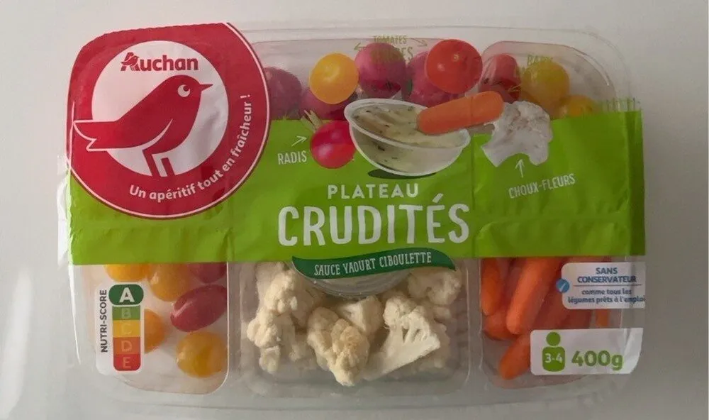 Plateau de crudités - sauce yaourt ciboulette