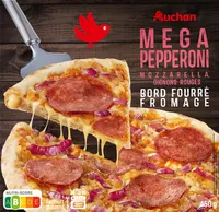 Mega pepperoniMozzarella, oignons rougesBord fourré fromage
