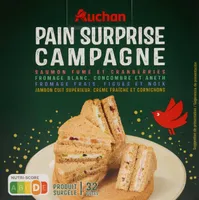 Pain de campagne surpriseSaumon fumé et cranberriesFromage blanc, concombre et anethFromage frais, figues et noixJambon cuit supérieur, crème fraîche et cornichons