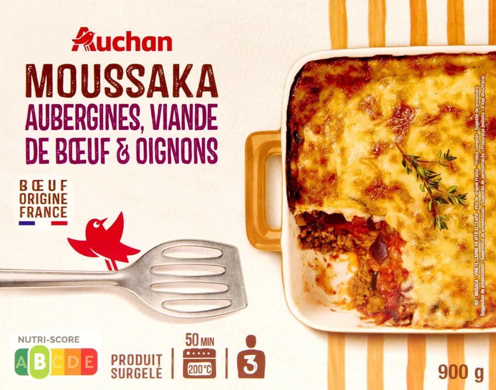 Moussaka aubergines, viande de bœuf et oignons