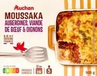 Moussaka aubergines, viande de bœuf et oignons