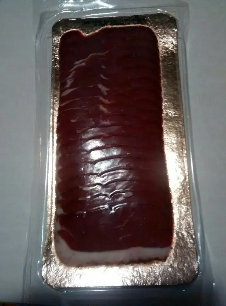 Magret de canard prétranché fumé