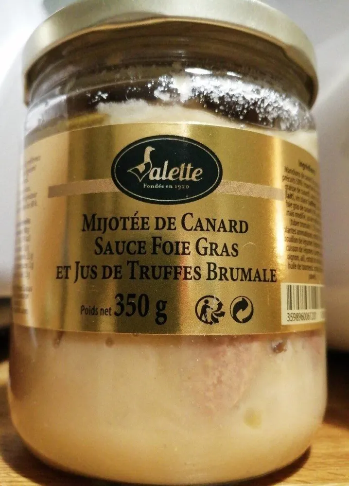 Mijotée de canard sauce foie gras et jus de truffes brumale