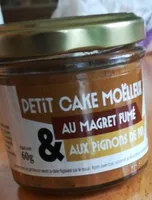 PETIT CAKE MOËLLEUX AU MAGRET FUMÉ & AUX PIGNONS DE PIN