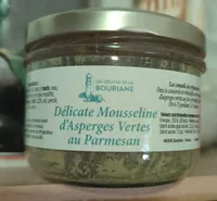 Délicate Mousseline d'Asperges Vertes au Parmesan.