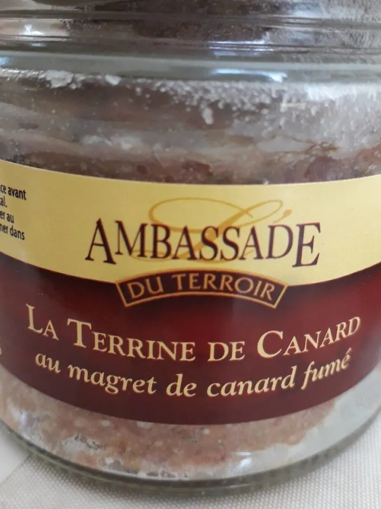 La terrine de canard au magret de canard fumé