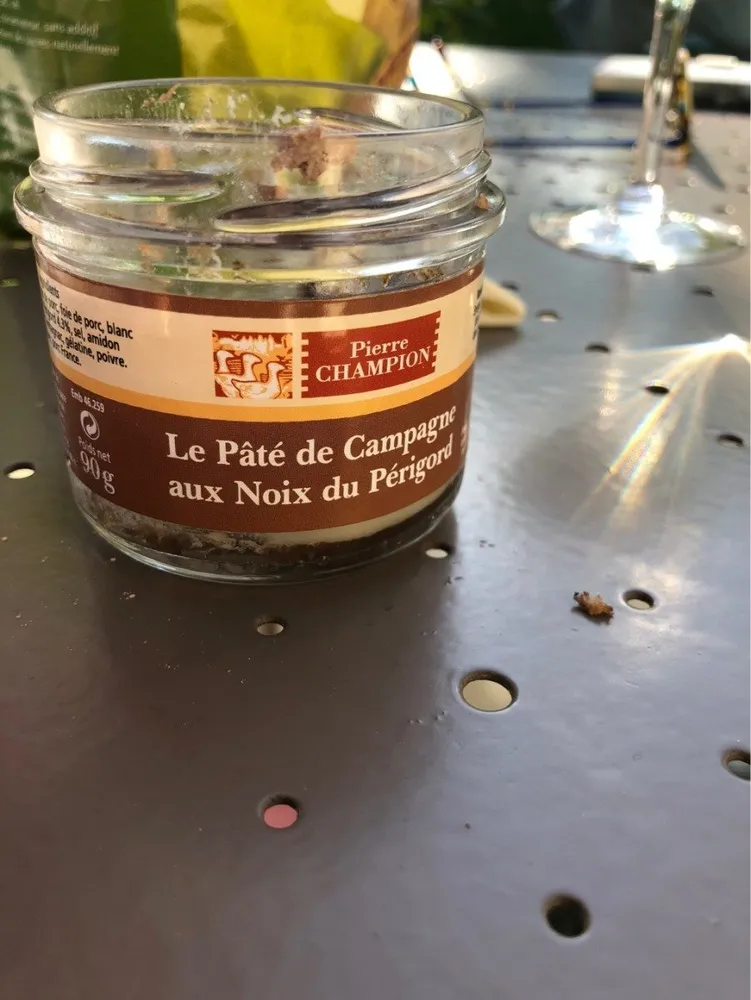 Paté de campagne aux noix du Perigord