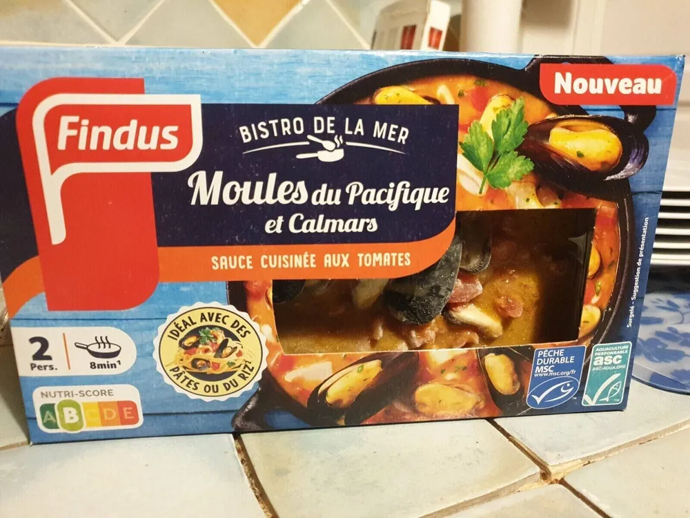 Moules du Pacifique et Calamars