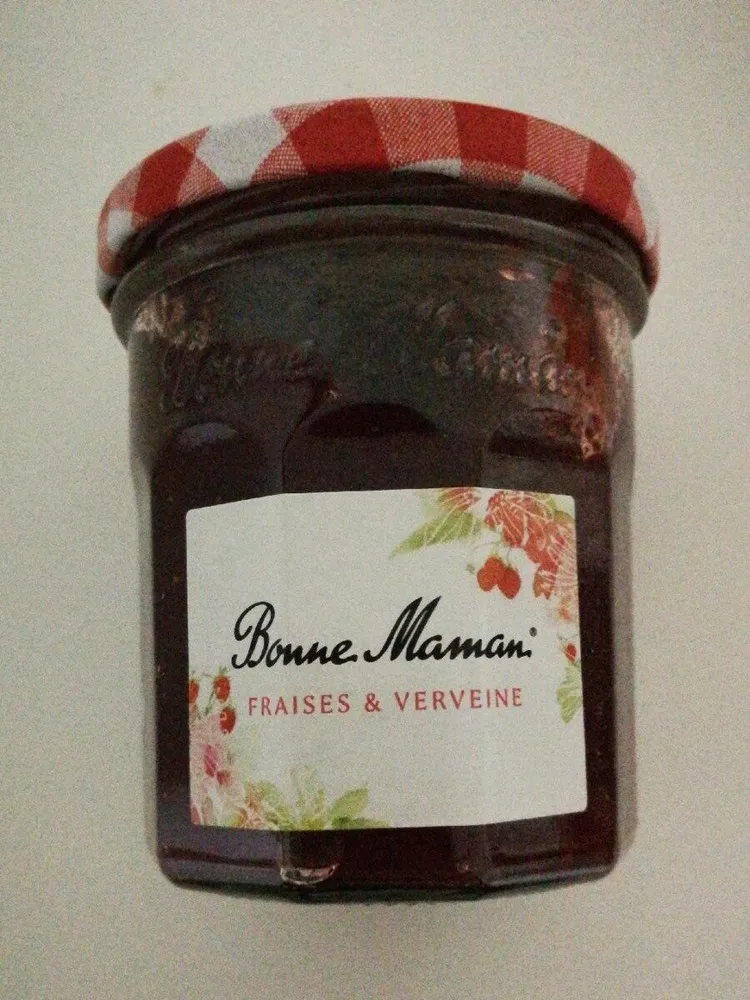 Confiture bonne maman fraises et verveine