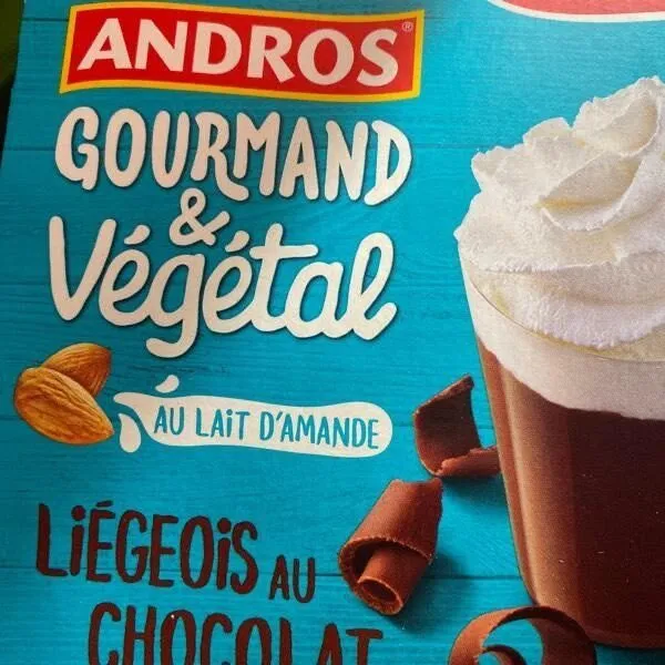 Dessert au lait d'amande et au chocolat