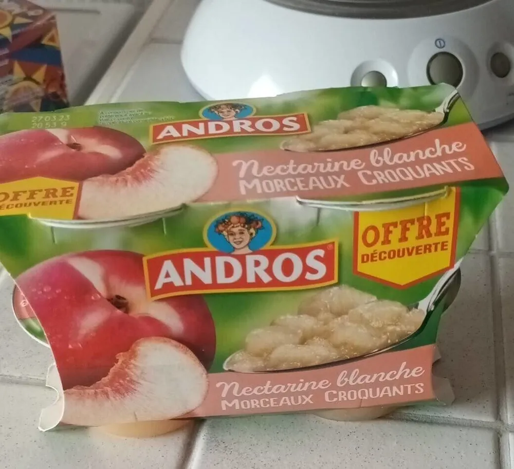 Nectarines blanches morceaux croquants