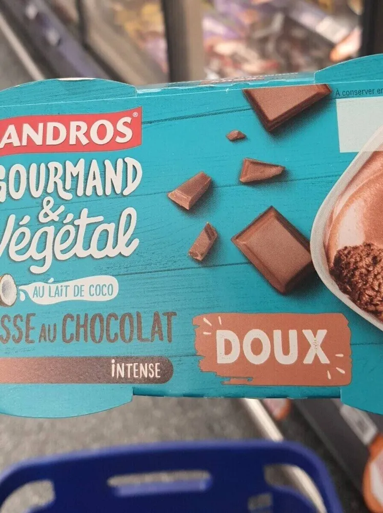 Mousse au chocolat doux au lait de coco
