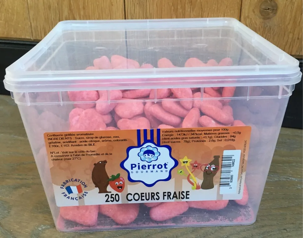 250 cœurs fraise