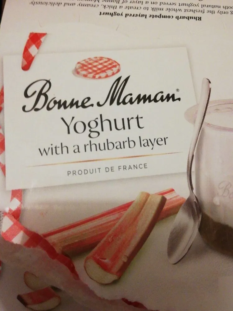 Yoghurt with a rhubarb layer