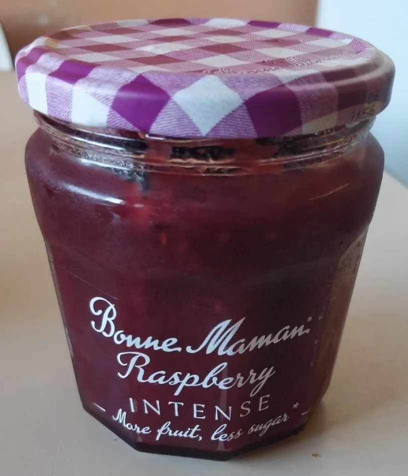 Reduced sugar raspberry extra jam