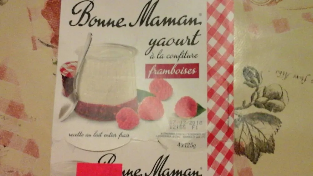 yaourt à la confiture framboises
