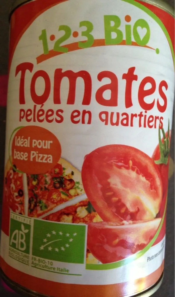 Tomates pelées en quartiers