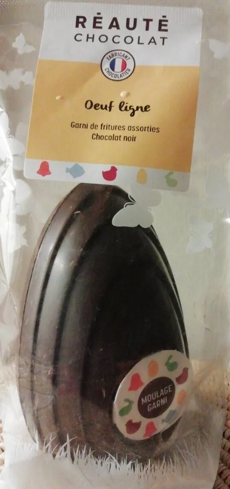 Oeuf ligne garni de fritures assortie. Chocolat noir