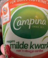 Magere milde kwark met vleugje aardbei