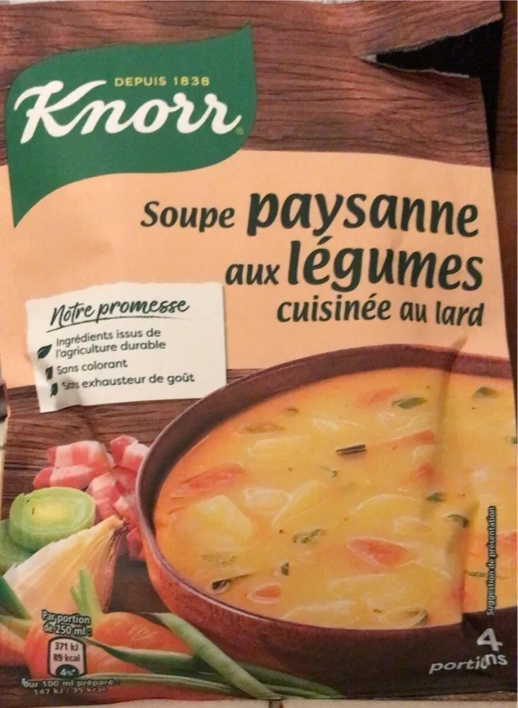Soupe paysanne aux legumes cuisinee au lard