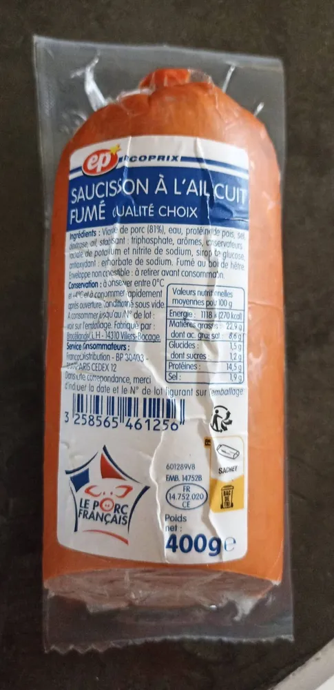 Saucisson à l'ail cuit fumé